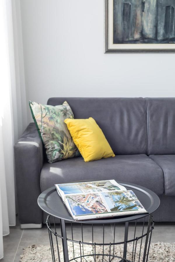 Down Town Apartment สปลิท ภายนอก รูปภาพ